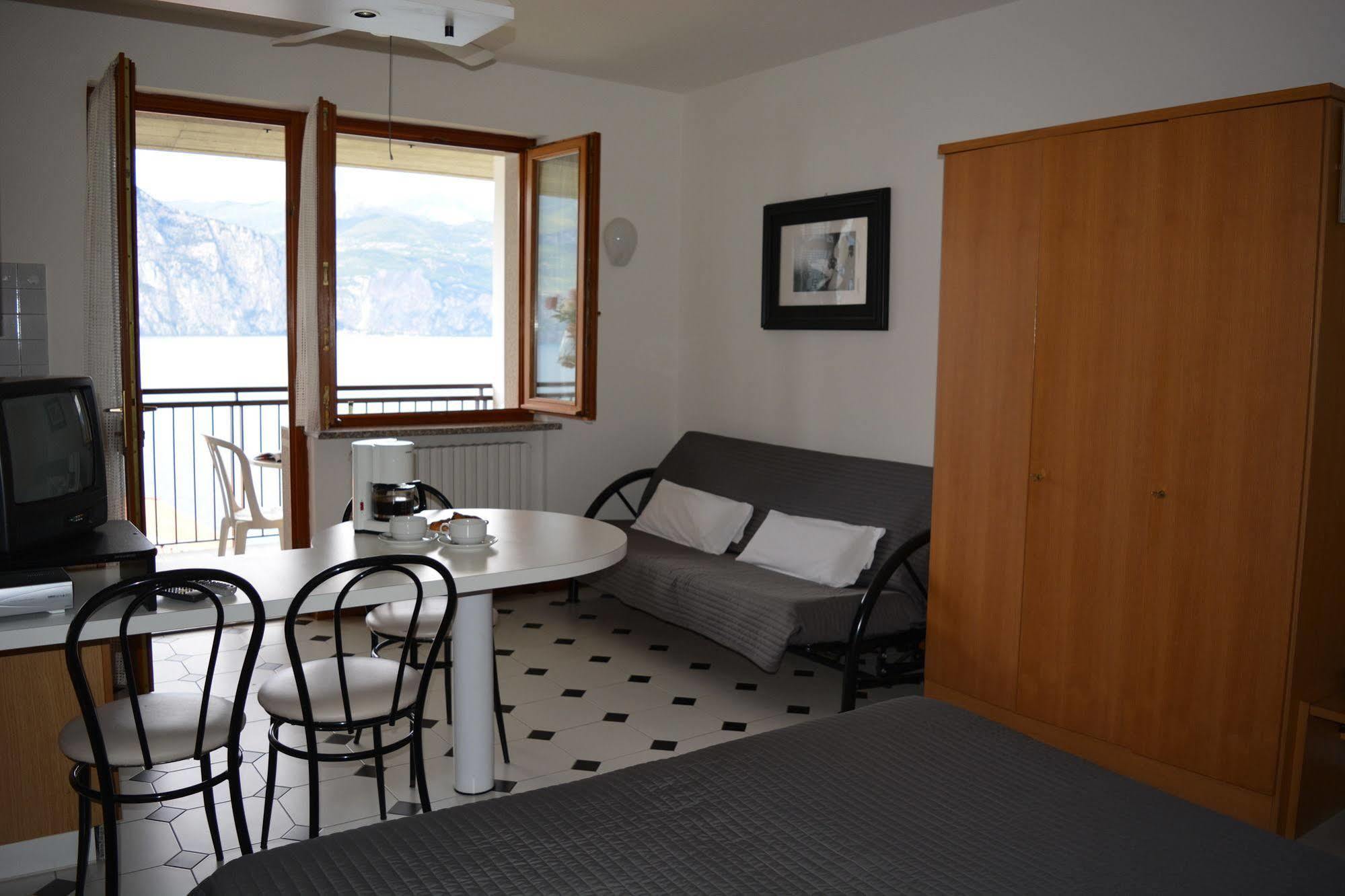 Residence San Vito Brenzone sul Garda Εξωτερικό φωτογραφία